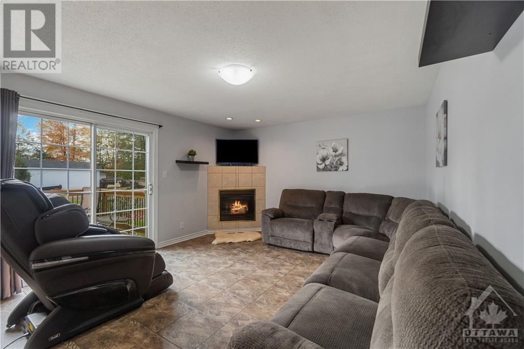 2080 Thibault Court, Chesterville, Ontario  K0C 1H0 - Photo 11 - 1364939