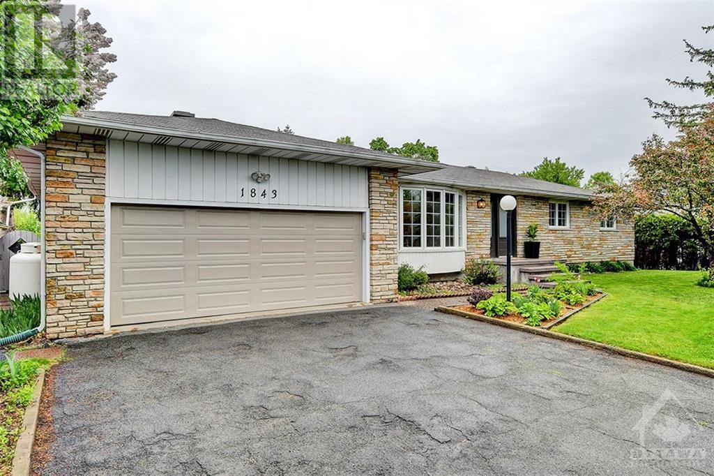 1843 RIDEAU ROAD, ottawa, Ontario