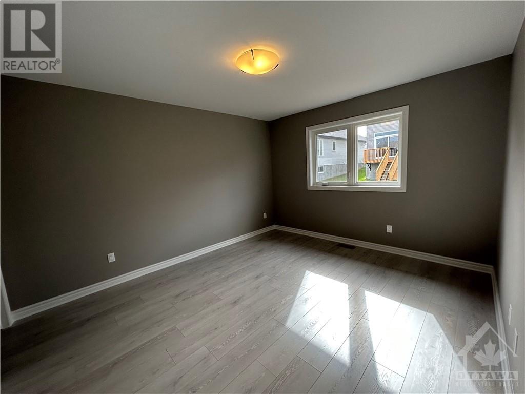 92 Seabert Drive, Arnprior, Ontario  K7S 0K1 - Photo 17 - 1364852