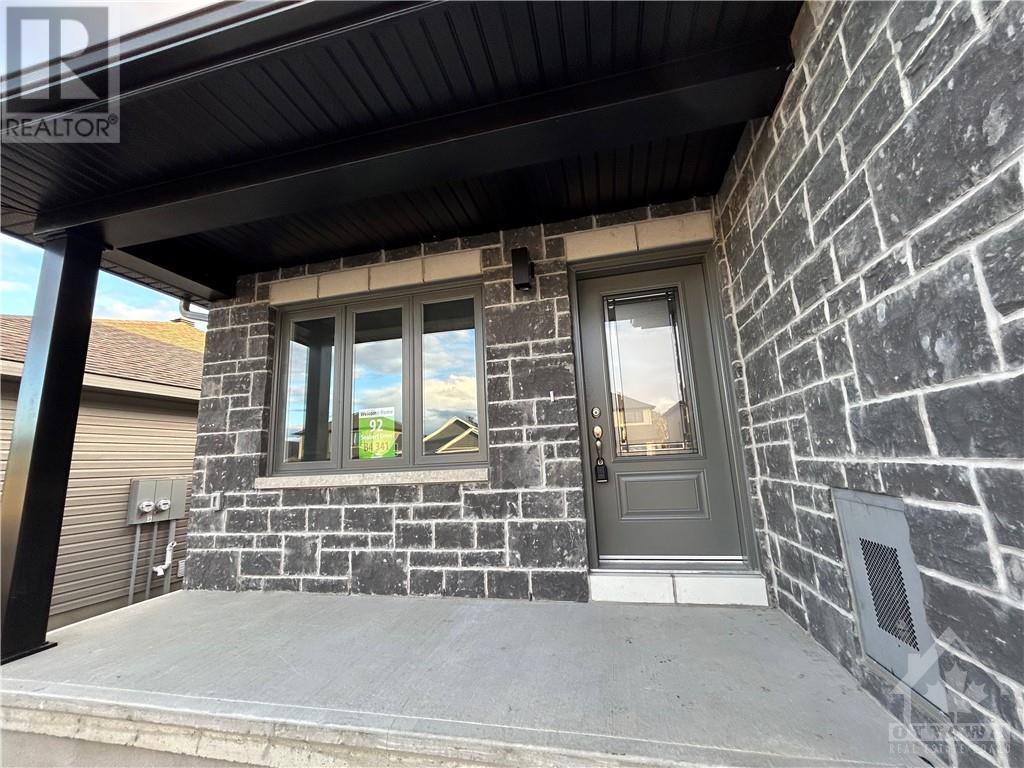 92 Seabert Drive, Arnprior, Ontario  K7S 0K1 - Photo 2 - 1364852