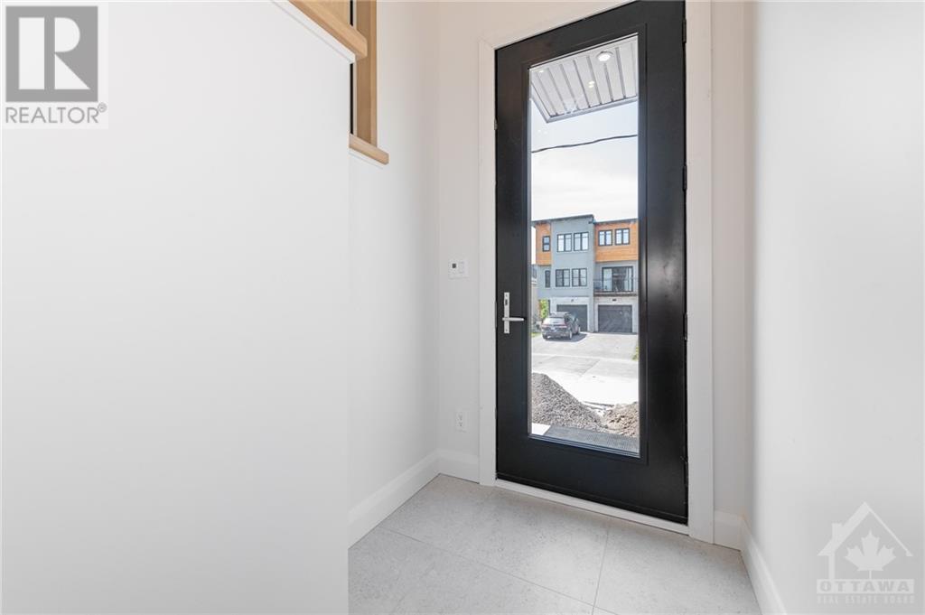 248 Ferland Street Unit#b, Ottawa, Ontario  K1L 7T5 - Photo 2 - 1364887