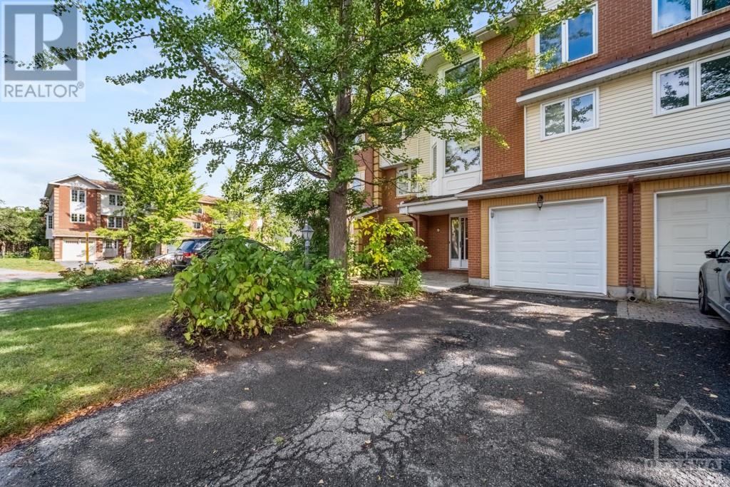 9 Arbordale Crescent, Ottawa, Ontario  K2G 5C7 - Photo 2 - 1364818