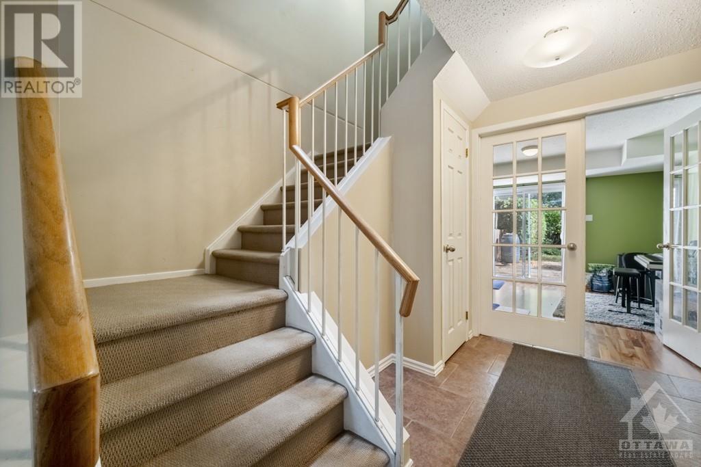 9 Arbordale Crescent, Ottawa, Ontario  K2G 5C7 - Photo 9 - 1364818