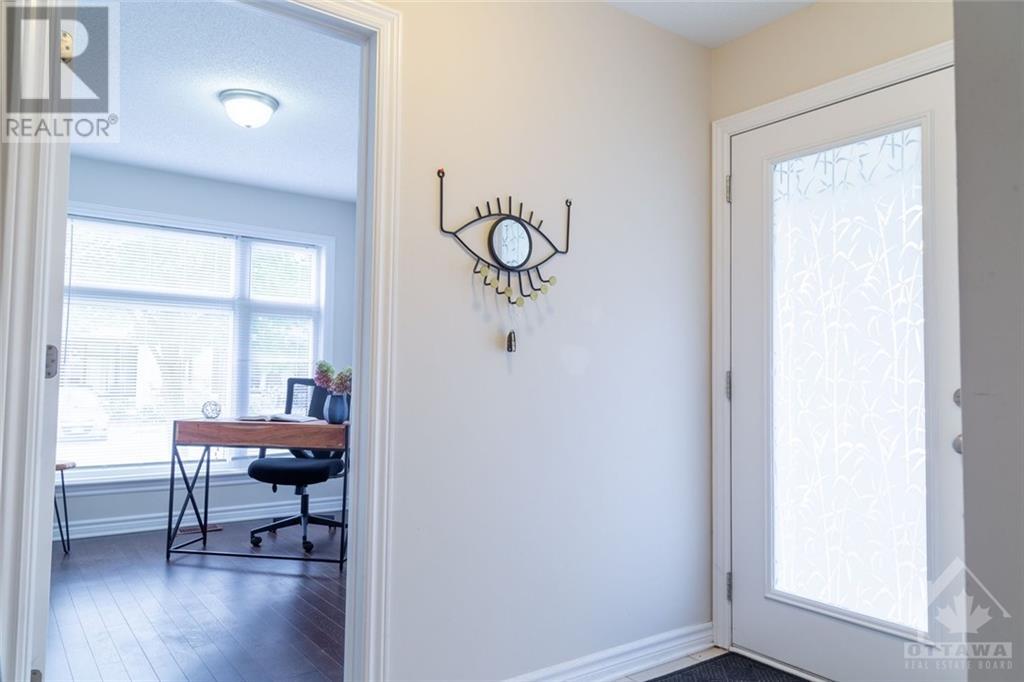 71 Blueheart Bay, Ottawa, Ontario  K2J 5Z5 - Photo 3 - 1365078