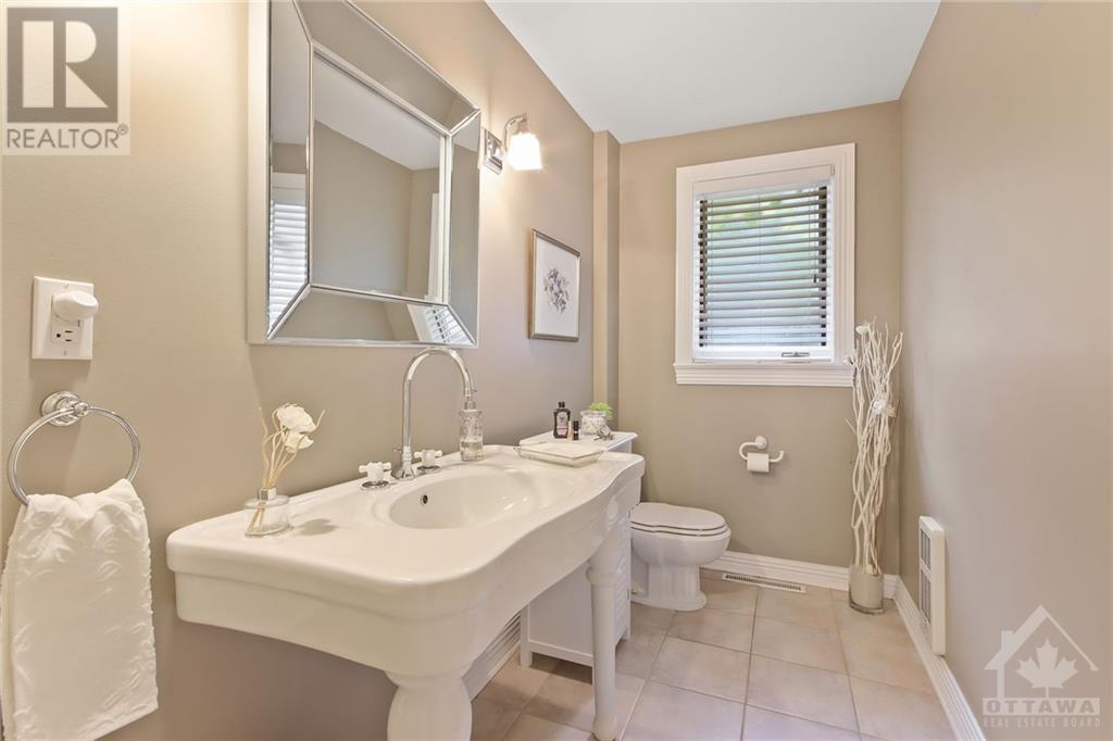 19 Apache Crescent, Ottawa, Ontario  K2E 6H8 - Photo 16 - 1364458