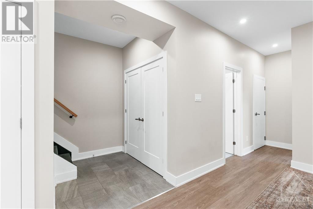 423 Ravenhill Avenue Unit#d, Ottawa, Ontario  K2A 0J7 - Photo 5 - 1364821