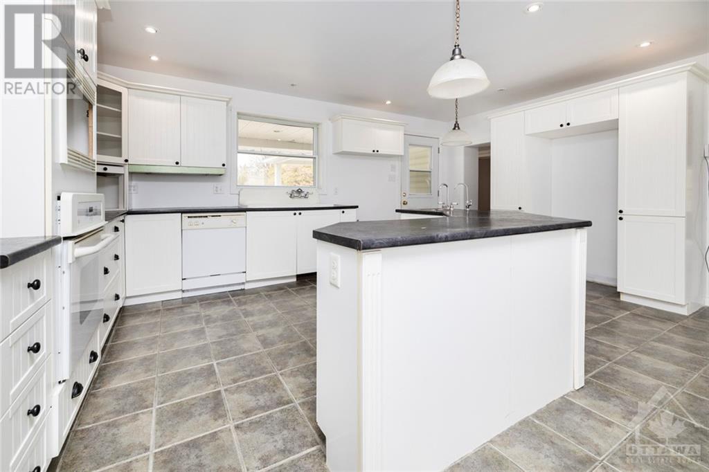 802 Ennis Road, Balderson, Ontario  K0G 1A0 - Photo 8 - 1364076