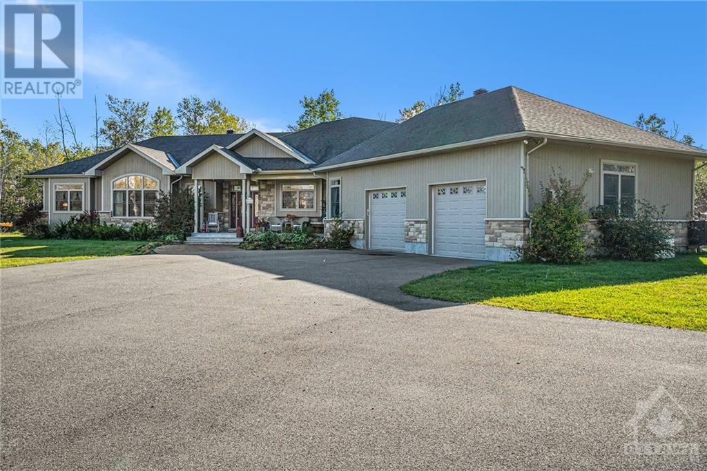 4640 Mccordick Road, Ottawa, Ontario  K0A 2Z0 - Photo 2 - 1365088