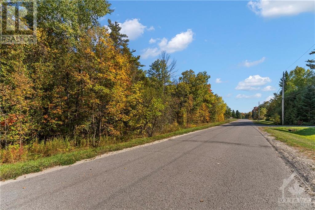 02 Braecrest Avenue, Braeside, Ontario  K0A 1G0 - Photo 27 - 1365102