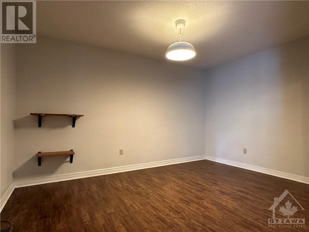 851 Rob Roy Avenue, Ottawa, Ontario  K2B 8S6 - Photo 14 - 1365220