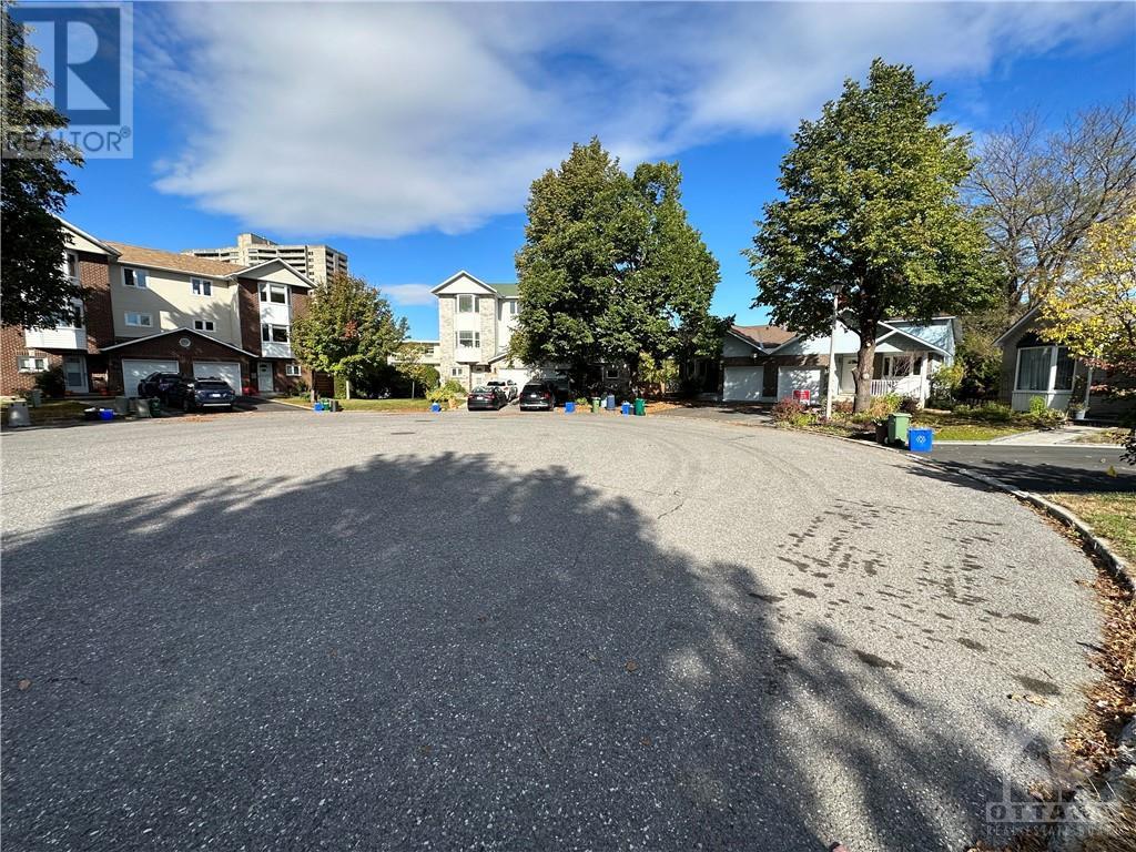 851 Rob Roy Avenue, Ottawa, Ontario  K2B 8S6 - Photo 3 - 1365220