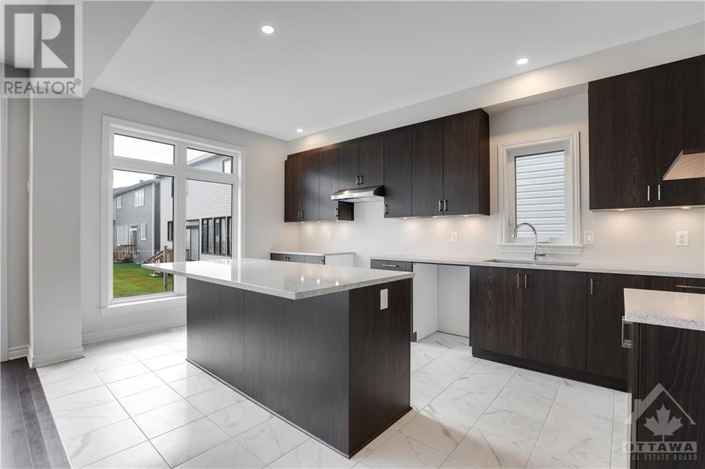 404 Barrett Farm Drive, Ottawa, Ontario  K1T 0X7 - Photo 7 - 1365260