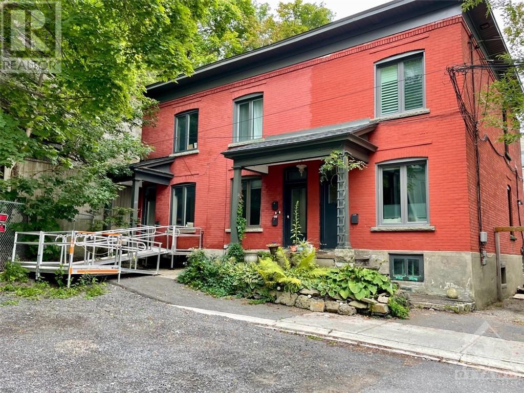 27 PERKINS STREET, ottawa, Ontario