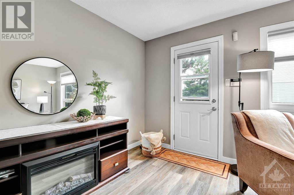 2 Woodvale Green Unit#b, Ottawa, Ontario  K2G 4G8 - Photo 13 - 1365068