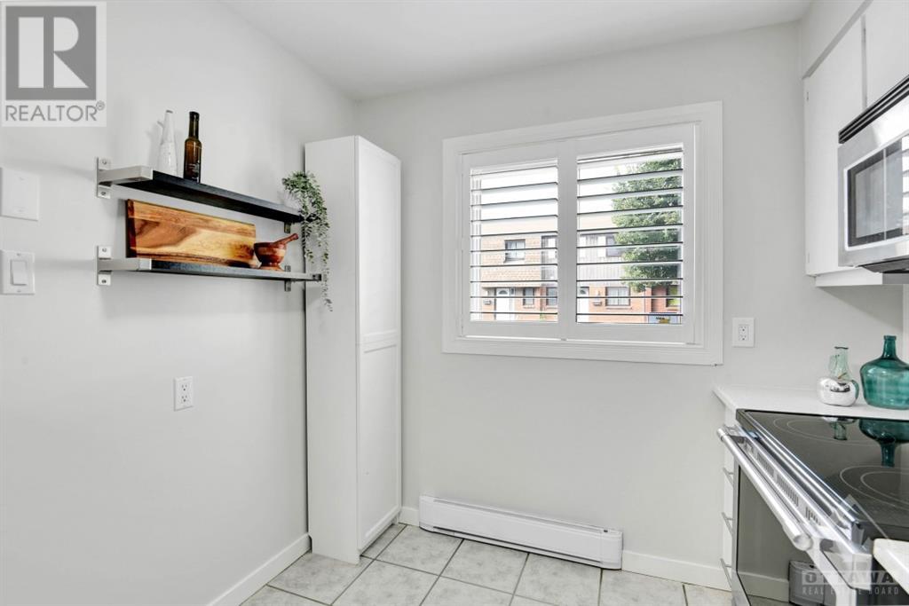 2 Woodvale Green Unit#b, Ottawa, Ontario  K2G 4G8 - Photo 8 - 1365068