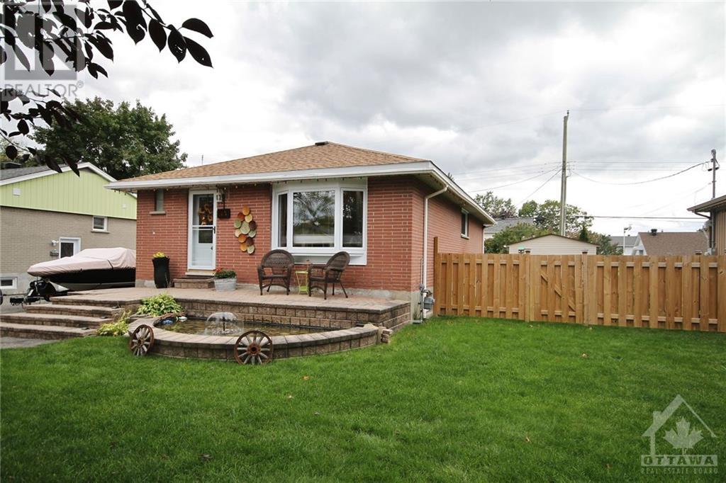 1272 WOODSIDE DRIVE, ottawa, Ontario