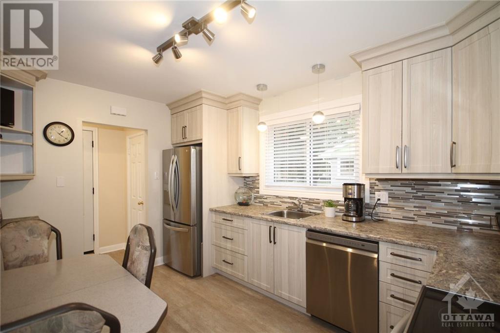 1272 Woodside Drive, Ottawa, Ontario  K2C 2G9 - Photo 10 - 1365196