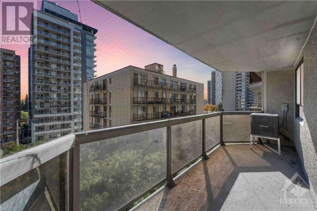 470 Laurier Avenue W Unit#705, Ottawa, Ontario  K1R 7W9 - Photo 2 - 1365257