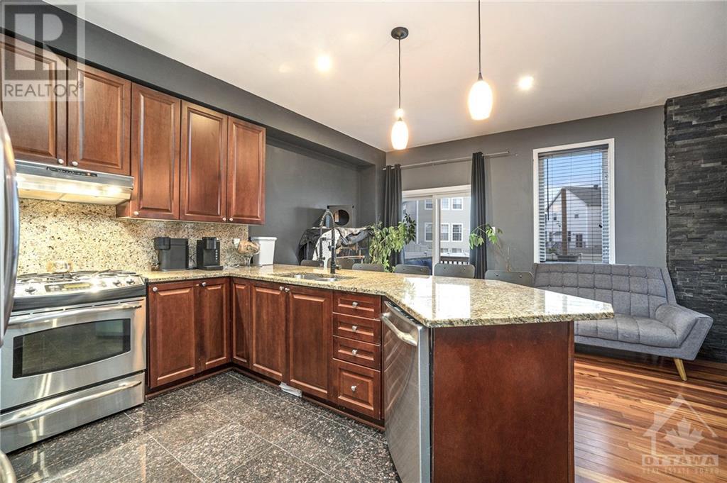 218 Hillpark High Street, Ottawa, Ontario  K1W 0B5 - Photo 11 - 1360947