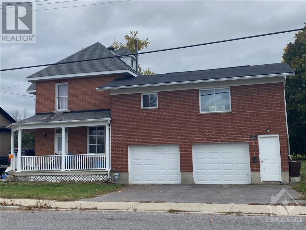 70 Poole Street, Arnprior, Ontario  K7S 1J2 - Photo 3 - 1365458