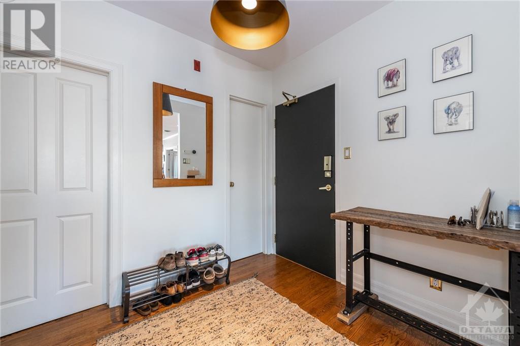 287 Maclaren Street Unit#402, Ottawa, Ontario  K2P 0L9 - Photo 2 - 1365138