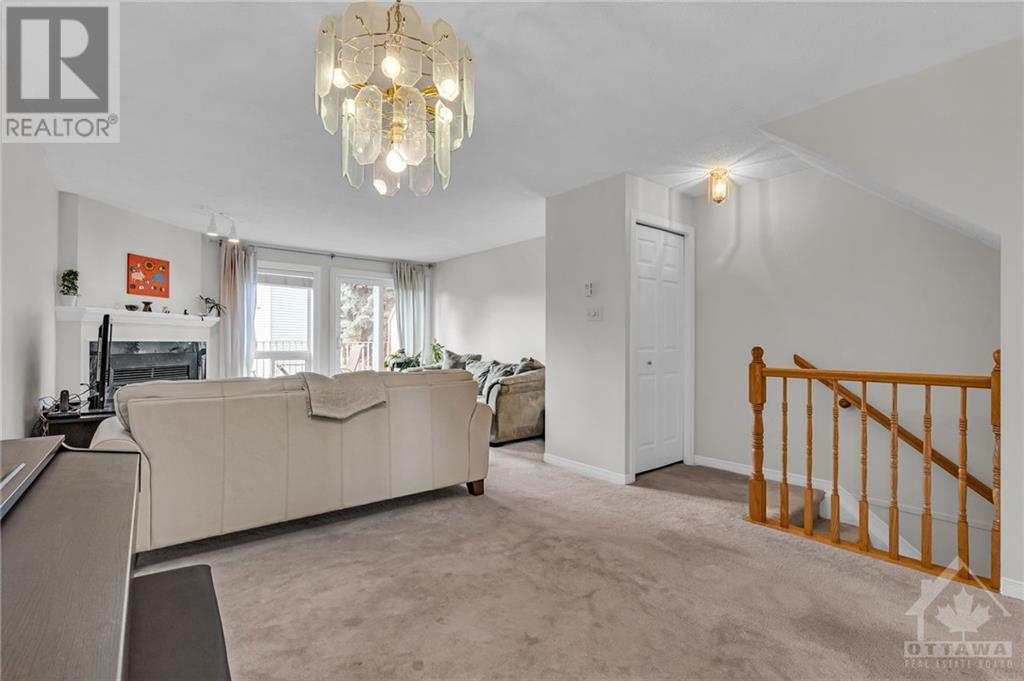 252 Briston Private, Ottawa, Ontario  K1G 5P9 - Photo 2 - 1365435