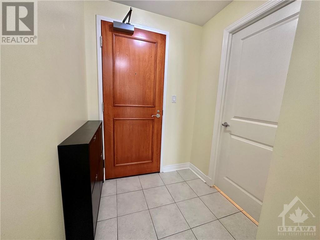 570 Laurier Avenue Unit#406, Ottawa, Ontario  K1R 1C8 - Photo 3 - 1365294