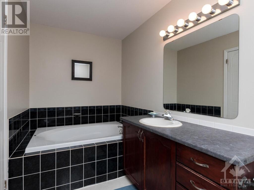 71 Flowertree Crescent, Kanata, Ontario  K2M 2R7 - Photo 20 - 1365549