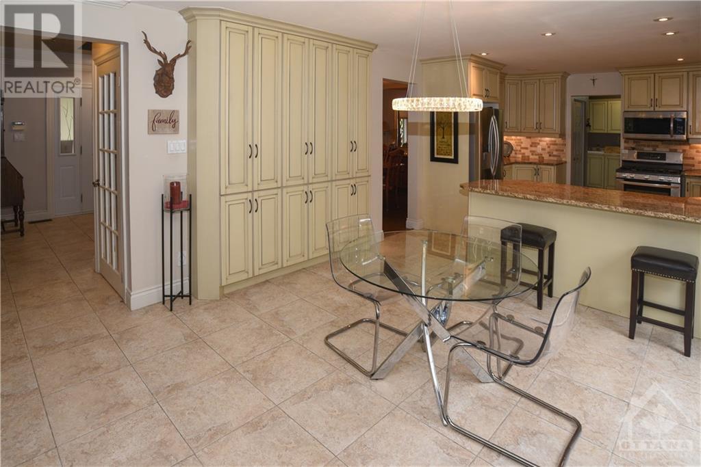 5515 Old Mill Way, Manotick, Ontario  K4M 1C1 - Photo 5 - 1363806