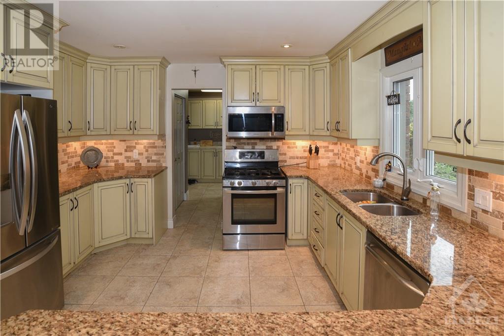 5515 Old Mill Way, Manotick, Ontario  K4M 1C1 - Photo 7 - 1363806