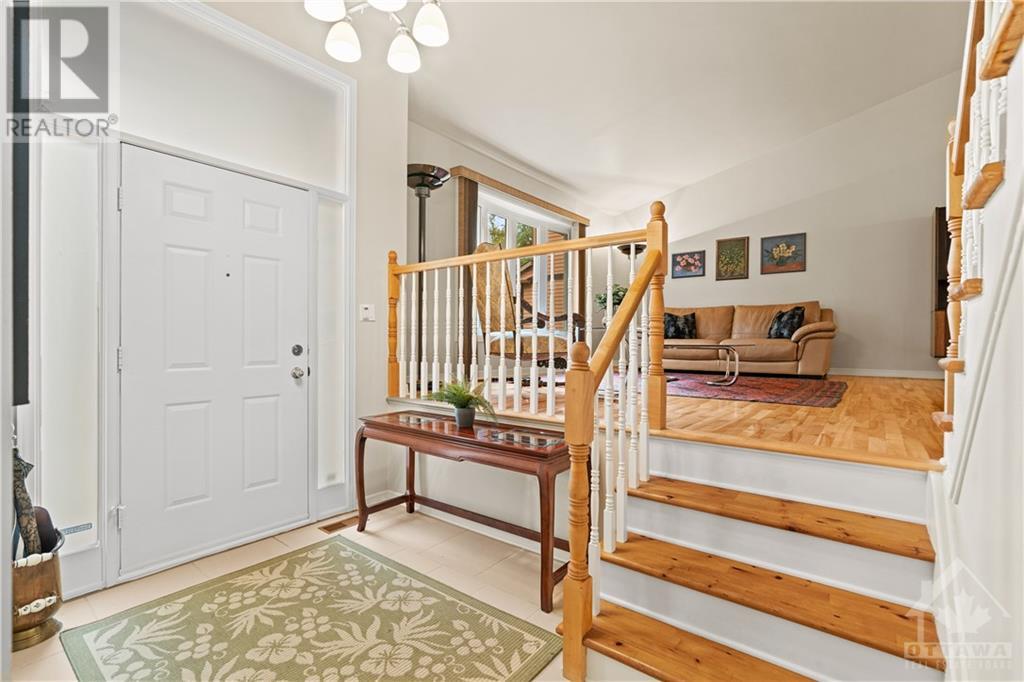45 Pattermead Crescent, Ottawa, Ontario  K1V 0A1 - Photo 2 - 1362313