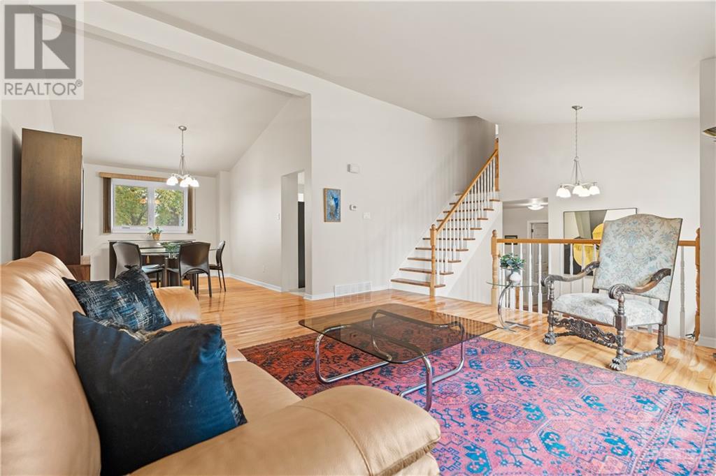 45 Pattermead Crescent, Ottawa, Ontario  K1V 0A1 - Photo 4 - 1362313