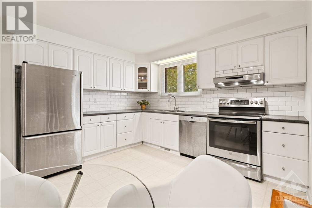 45 Pattermead Crescent, Ottawa, Ontario  K1V 0A1 - Photo 7 - 1362313
