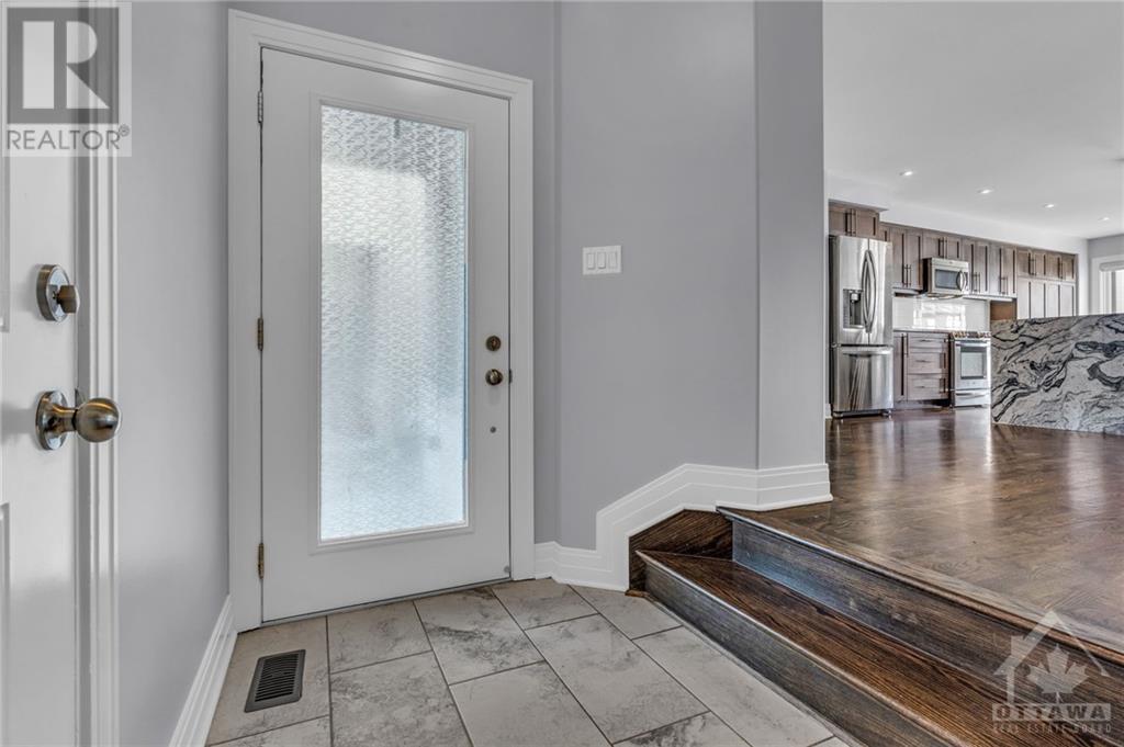 122 Woodhurst Crescent, Ottawa, Ontario  K2S 0T5 - Photo 4 - 1364999