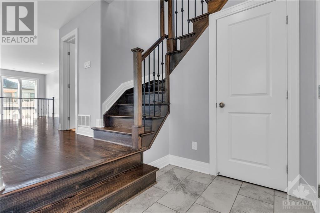 122 Woodhurst Crescent, Ottawa, Ontario  K2S 0T5 - Photo 5 - 1364999