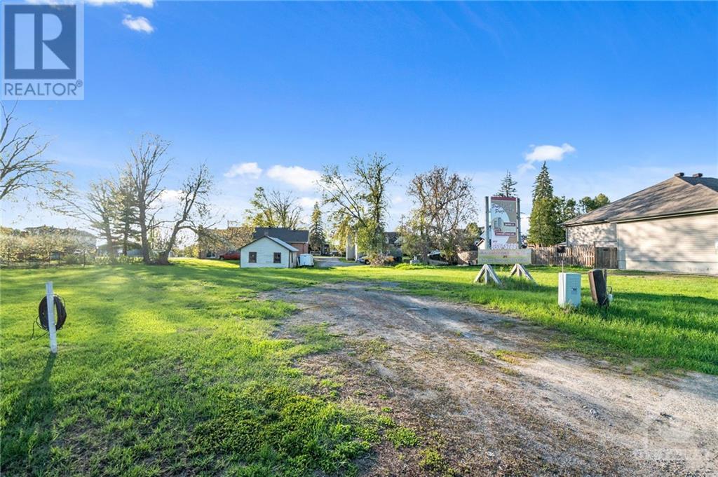142 CHARRON STREET, rockland, Ontario