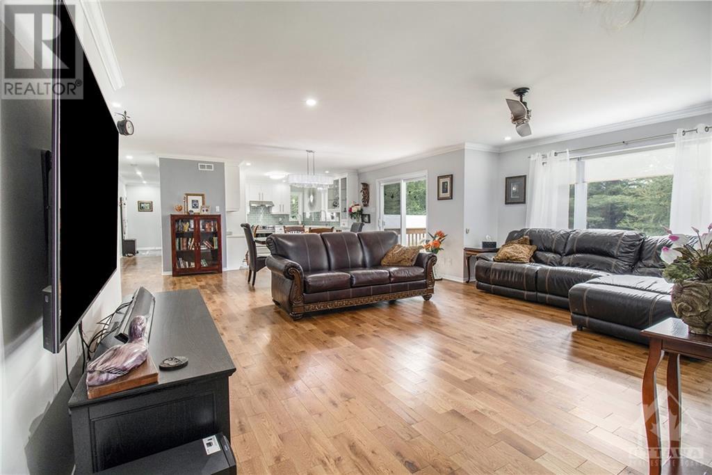 2136 Lemery Street, Bourget, Ontario  K0A 1E0 - Photo 6 - 1365588