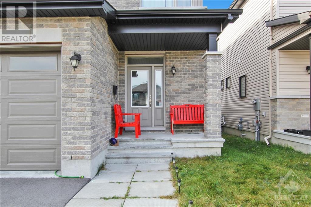 694 Parade Drive, Ottawa, Ontario  K2S 0S8 - Photo 2 - 1364089