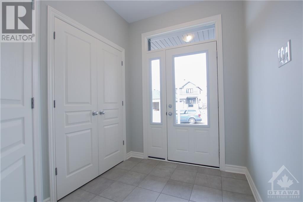 694 Parade Drive, Ottawa, Ontario  K2S 0S8 - Photo 3 - 1364089