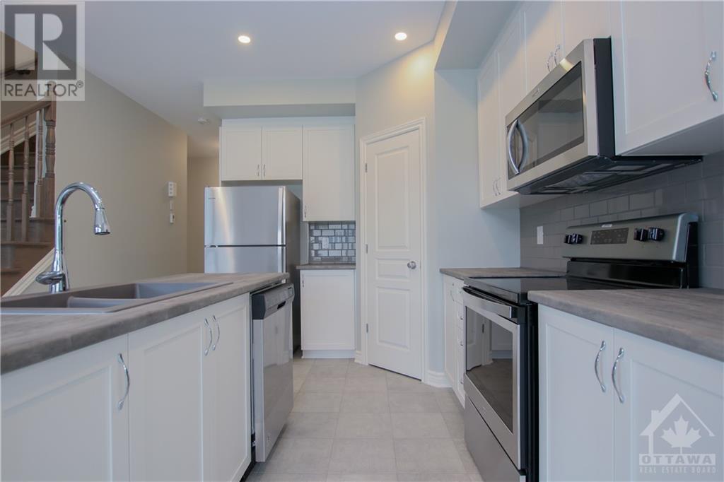 694 Parade Drive, Ottawa, Ontario  K2S 0S8 - Photo 9 - 1364089