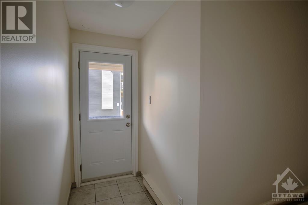 790 St Andre Drive Unit#67b, Ottawa, Ontario  K1C 4R2 - Photo 2 - 1360683