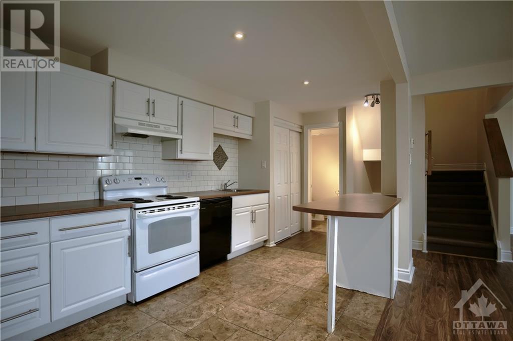 790 St Andre Drive Unit#67b, Ottawa, Ontario  K1C 4R2 - Photo 4 - 1360683