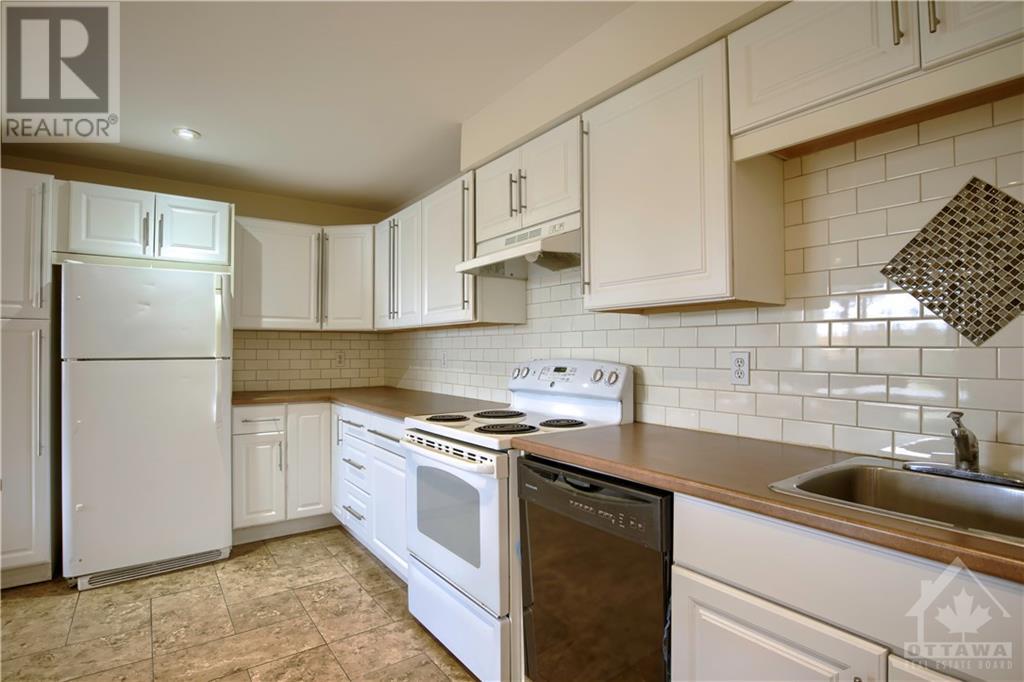 790 St Andre Drive Unit#67b, Ottawa, Ontario  K1C 4R2 - Photo 5 - 1360683