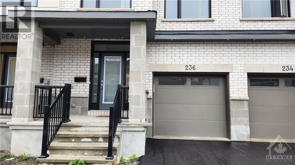 236 Finsbury Avenue, Ottawa, Ontario  K2S 2Y2 - Photo 2 - 1365533