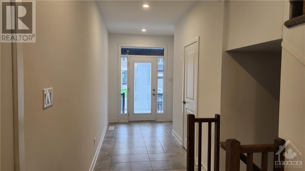 236 Finsbury Avenue, Ottawa, Ontario  K2S 2Y2 - Photo 3 - 1365533