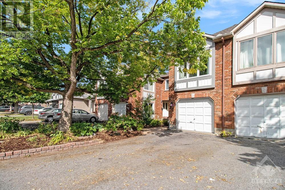 87 HUNTERSWOOD CRESCENT, ottawa, Ontario