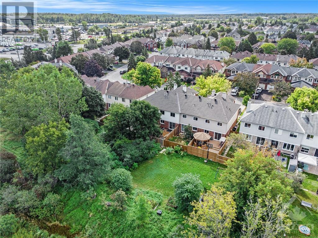 87 Hunterswood Crescent, Ottawa, Ontario  K1G 5V9 - Photo 2 - 1365798