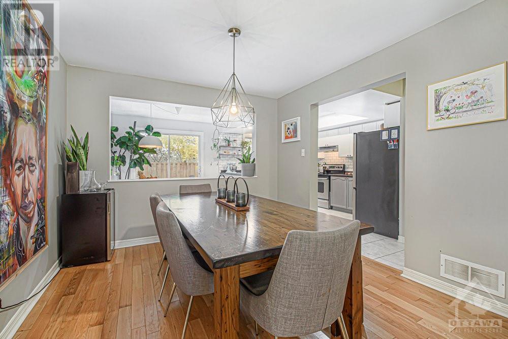 87 Hunterswood Crescent, Ottawa, Ontario  K1G 5V9 - Photo 8 - 1365798