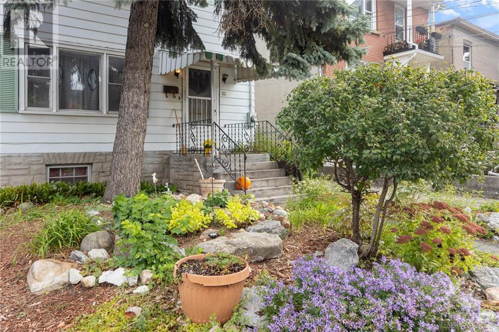 13 Pinehurst Avenue, Ottawa, Ontario  K1Y 1K2 - Photo 2 - 1365397