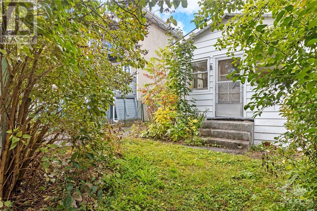 13 Pinehurst Avenue, Ottawa, Ontario  K1Y 1K2 - Photo 22 - 1365397